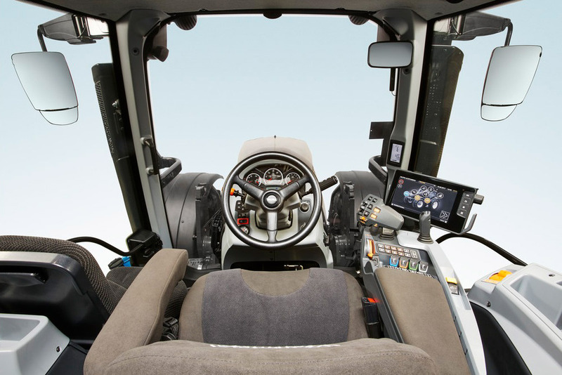 Bendras traktorių Valtra kabinos vaizdas